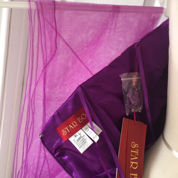 *SOLD*💜Purple Bedazzled Formal Strapless Dress - Picture 6 of 8